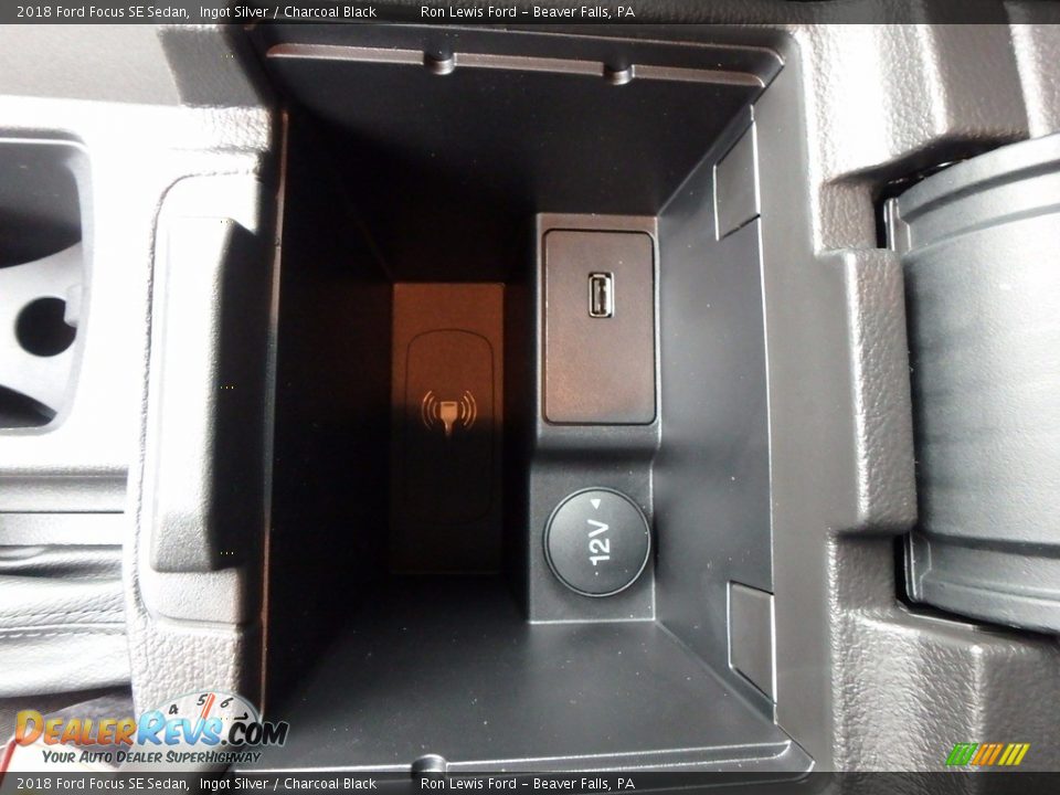 2018 Ford Focus SE Sedan Ingot Silver / Charcoal Black Photo #18