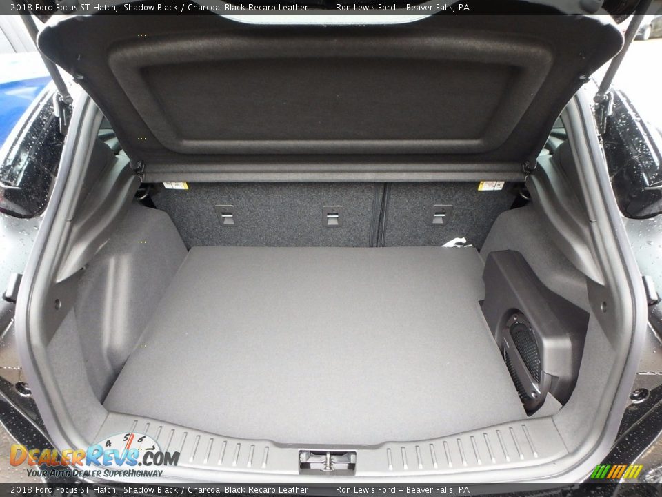 2018 Ford Focus ST Hatch Trunk Photo #4