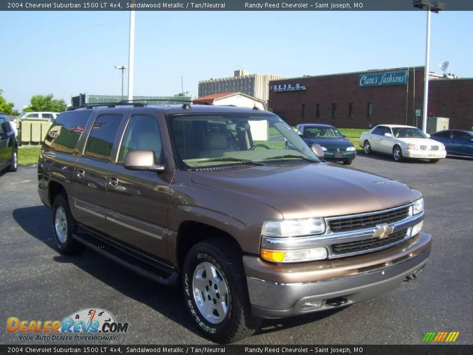2004 Chevrolet Suburban 1500 LT 4x4 Sandalwood Metallic / Tan/Neutral Photo #7