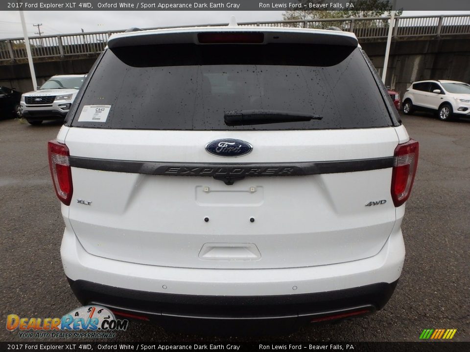2017 Ford Explorer XLT 4WD Oxford White / Sport Appearance Dark Earth Gray Photo #3