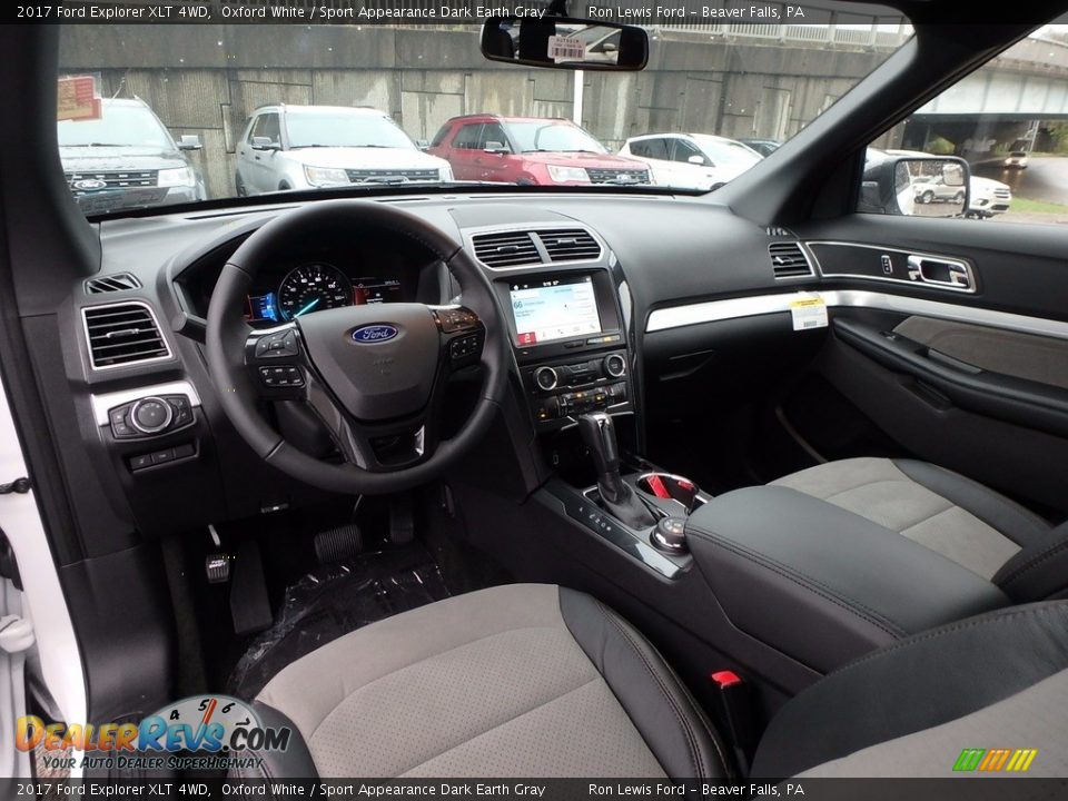 2017 Ford Explorer XLT 4WD Oxford White / Sport Appearance Dark Earth Gray Photo #14