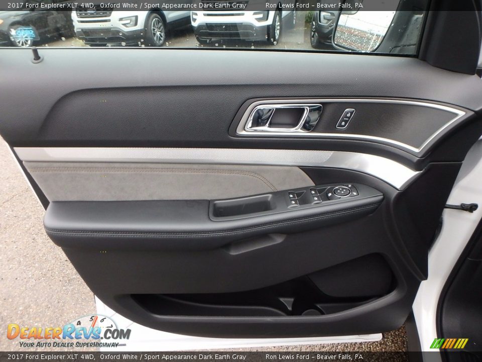 2017 Ford Explorer XLT 4WD Oxford White / Sport Appearance Dark Earth Gray Photo #15