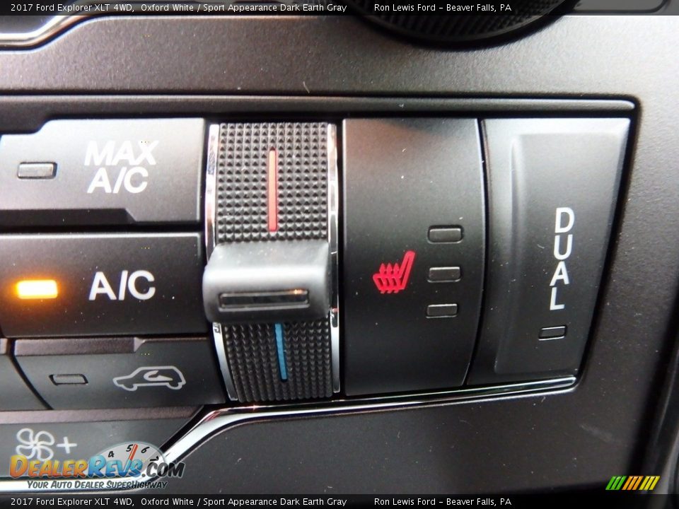 2017 Ford Explorer XLT 4WD Oxford White / Sport Appearance Dark Earth Gray Photo #19