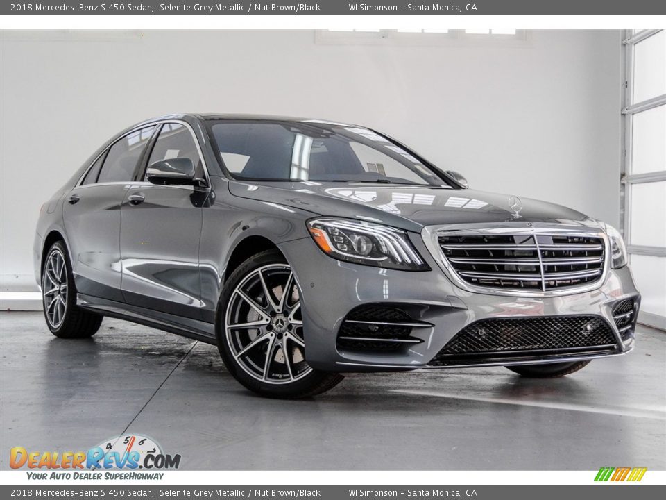 Front 3/4 View of 2018 Mercedes-Benz S 450 Sedan Photo #12
