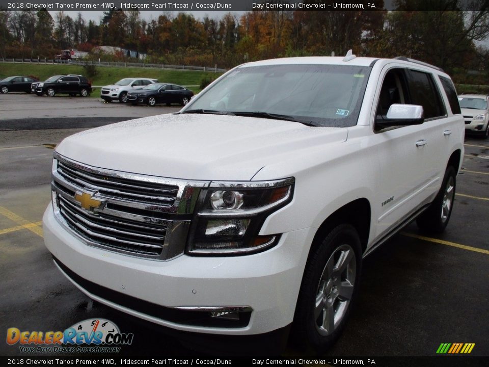Front 3/4 View of 2018 Chevrolet Tahoe Premier 4WD Photo #17