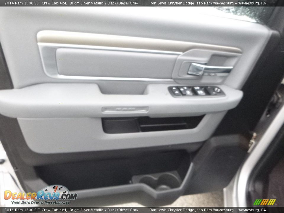 2014 Ram 1500 SLT Crew Cab 4x4 Bright Silver Metallic / Black/Diesel Gray Photo #12