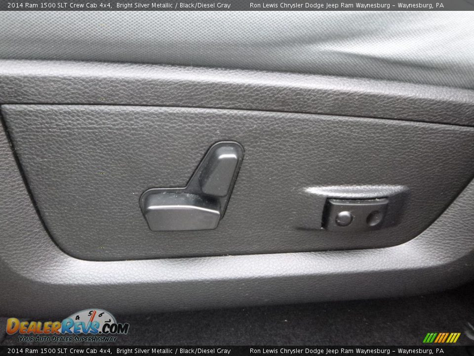 2014 Ram 1500 SLT Crew Cab 4x4 Bright Silver Metallic / Black/Diesel Gray Photo #14