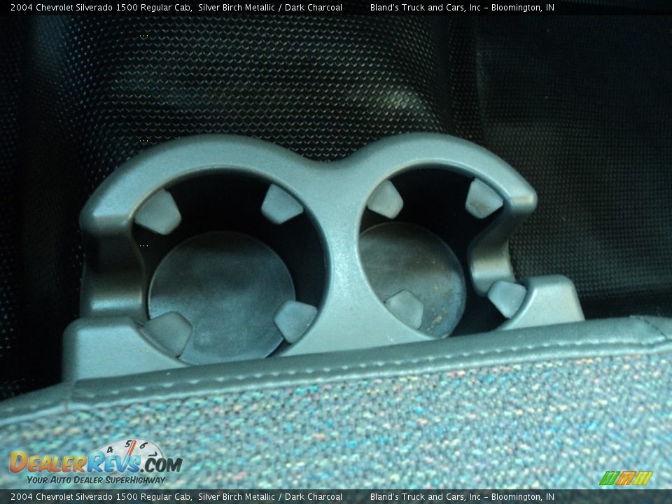 2004 Chevrolet Silverado 1500 Regular Cab Silver Birch Metallic / Dark Charcoal Photo #18