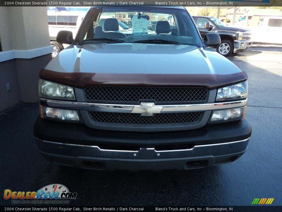 2004 Chevrolet Silverado 1500 Regular Cab Silver Birch Metallic / Dark Charcoal Photo #19