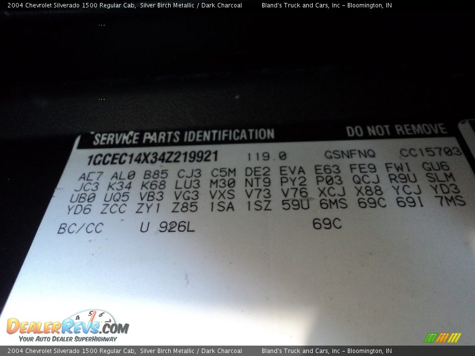 2004 Chevrolet Silverado 1500 Regular Cab Silver Birch Metallic / Dark Charcoal Photo #24