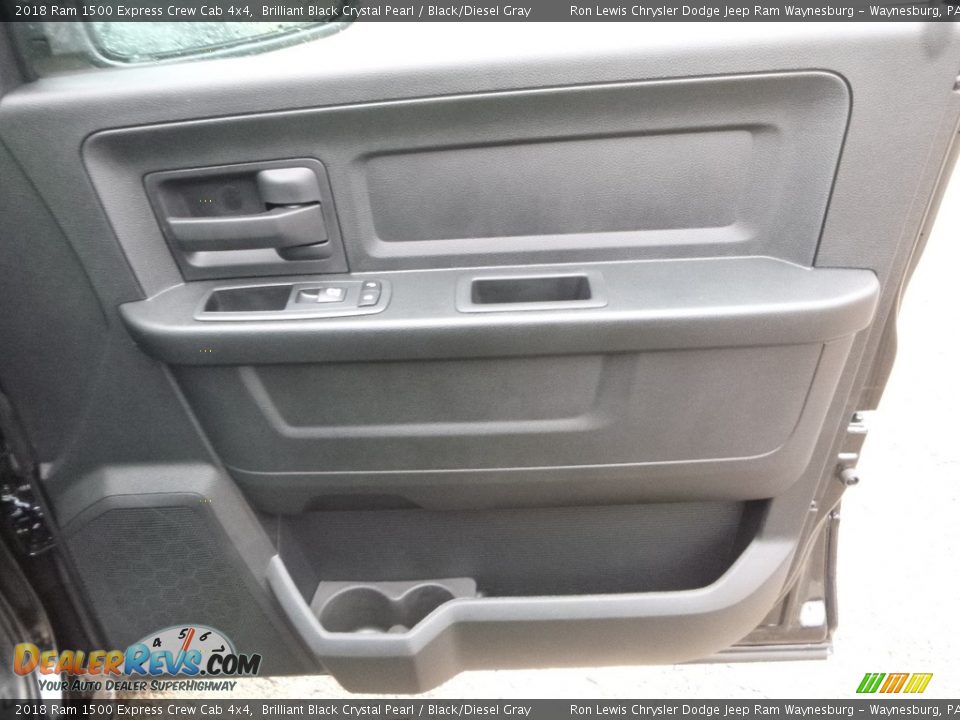 2018 Ram 1500 Express Crew Cab 4x4 Brilliant Black Crystal Pearl / Black/Diesel Gray Photo #9
