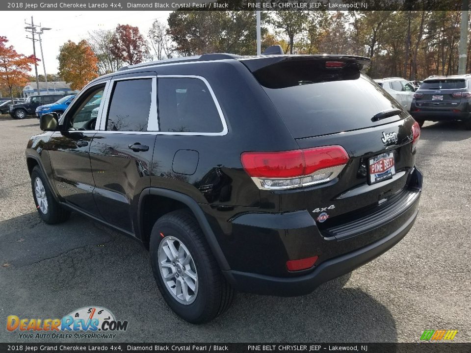 2018 Jeep Grand Cherokee Laredo 4x4 Diamond Black Crystal Pearl / Black Photo #4