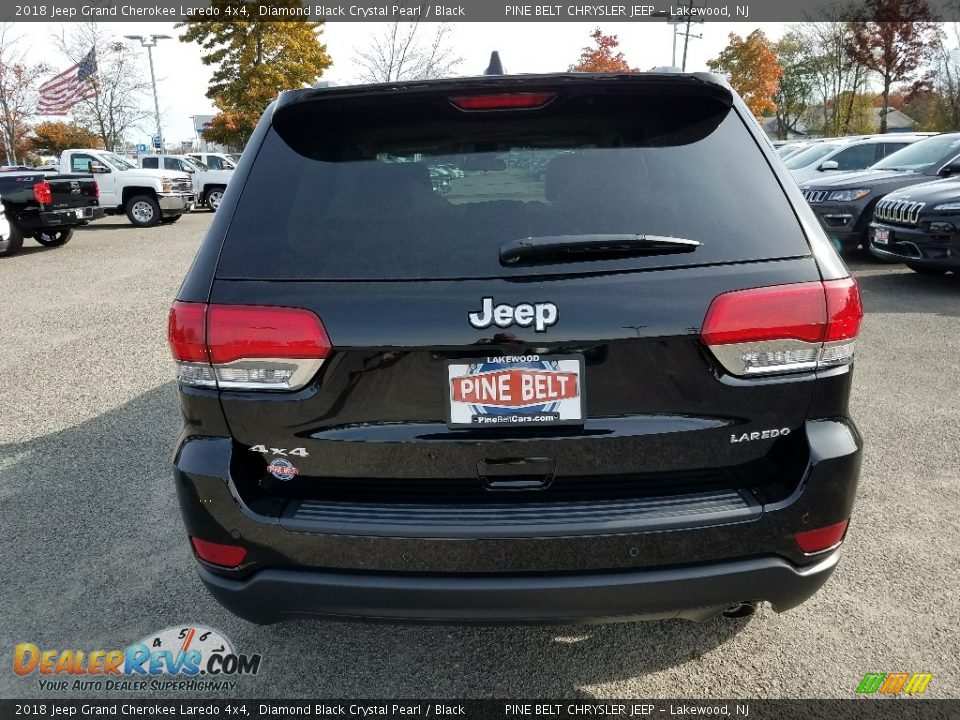 2018 Jeep Grand Cherokee Laredo 4x4 Diamond Black Crystal Pearl / Black Photo #5