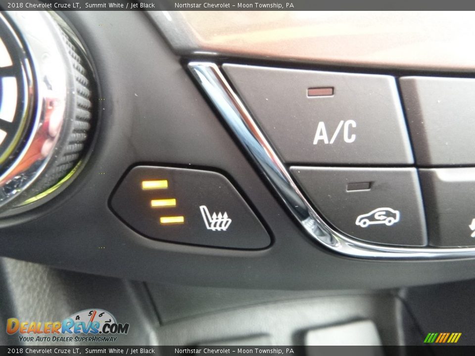 2018 Chevrolet Cruze LT Summit White / Jet Black Photo #20