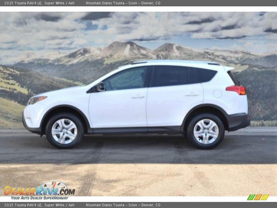 2015 Toyota RAV4 LE Super White / Ash Photo #6
