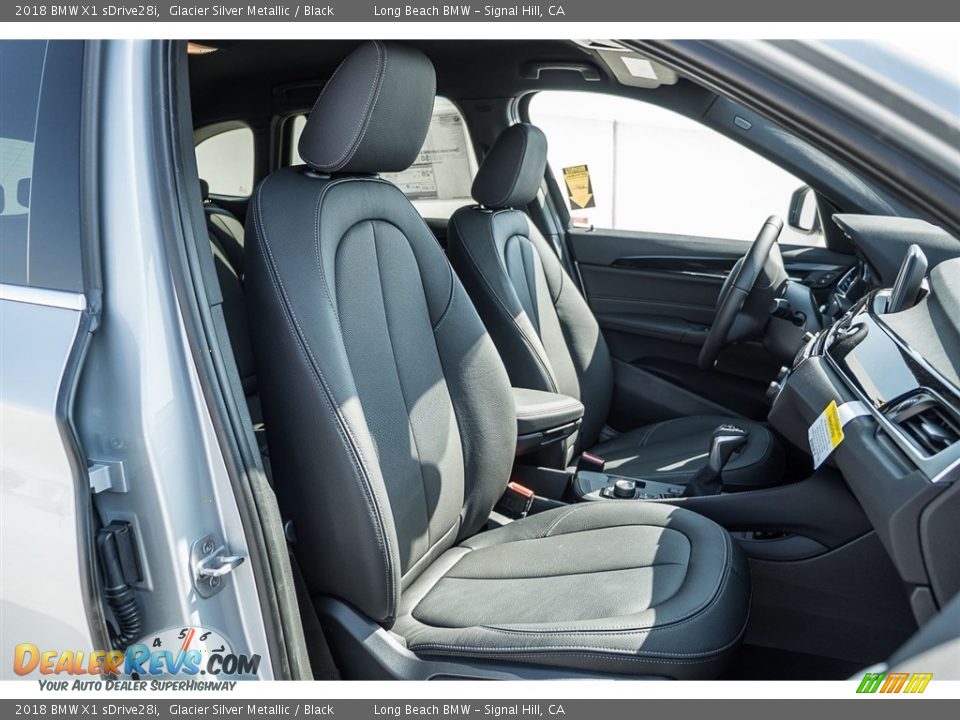 2018 BMW X1 sDrive28i Glacier Silver Metallic / Black Photo #2
