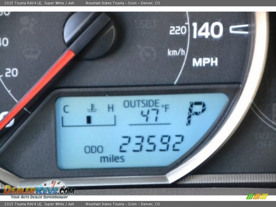 2015 Toyota RAV4 LE Super White / Ash Photo #29