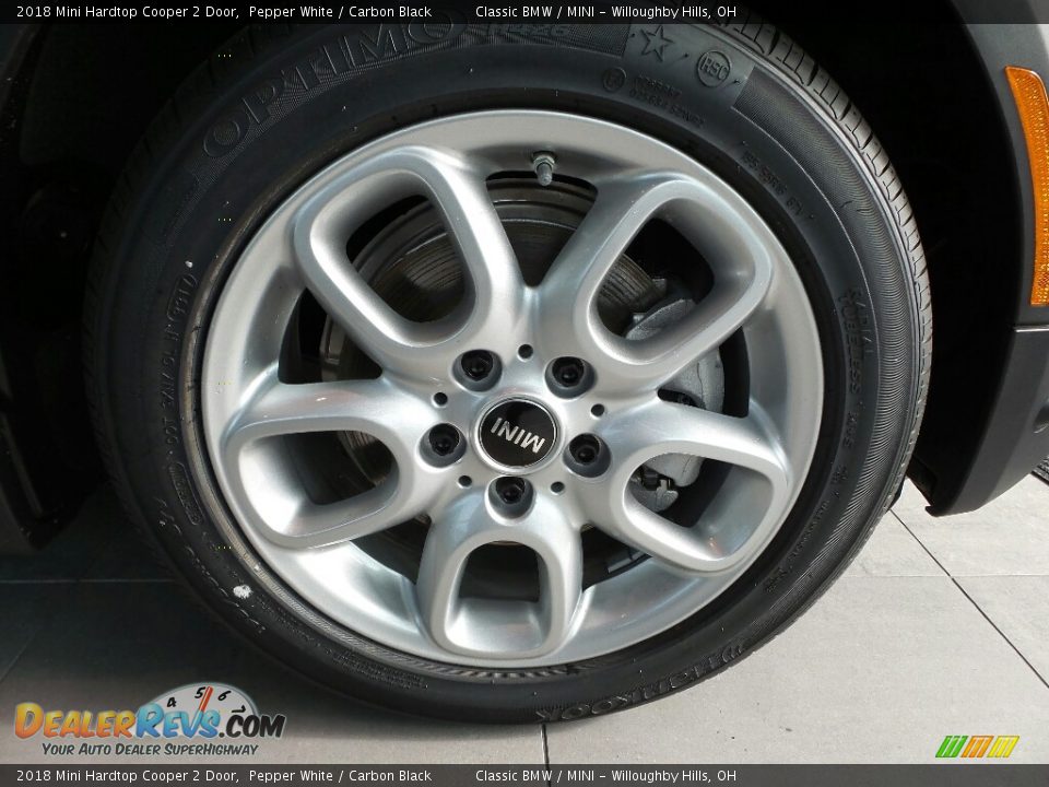 2018 Mini Hardtop Cooper 2 Door Pepper White / Carbon Black Photo #5