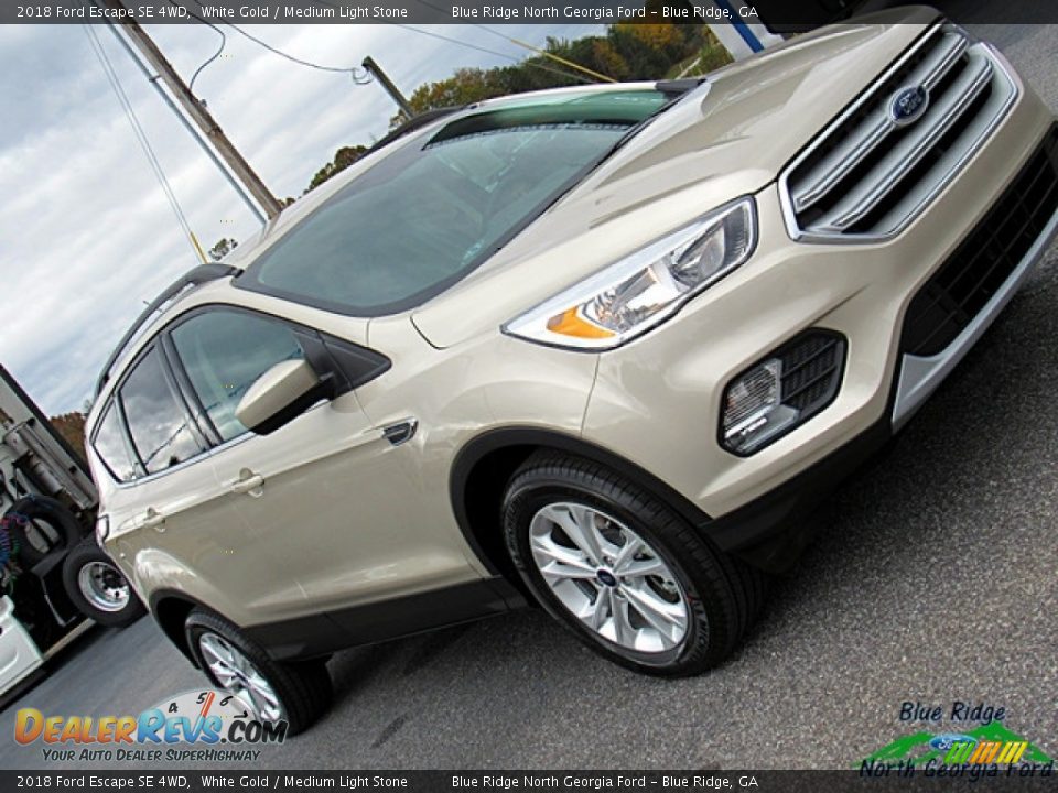 2018 Ford Escape SE 4WD White Gold / Medium Light Stone Photo #28