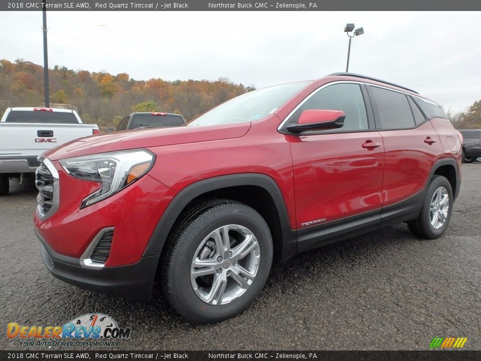 Front 3/4 View of 2018 GMC Terrain SLE AWD Photo #1