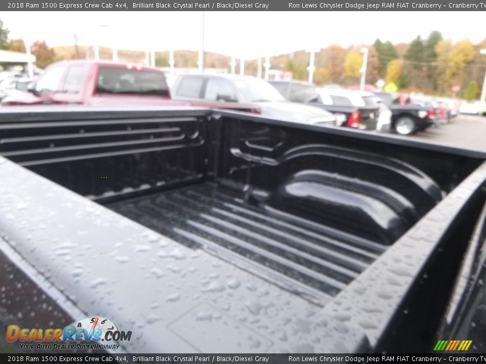 2018 Ram 1500 Express Crew Cab 4x4 Brilliant Black Crystal Pearl / Black/Diesel Gray Photo #14