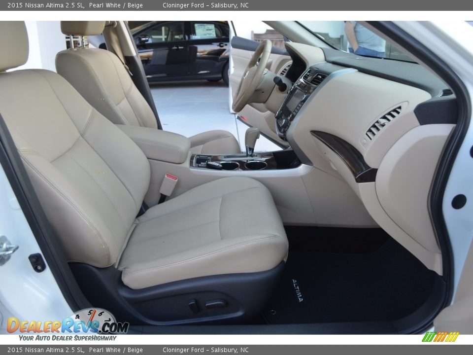 2015 Nissan Altima 2.5 SL Pearl White / Beige Photo #16