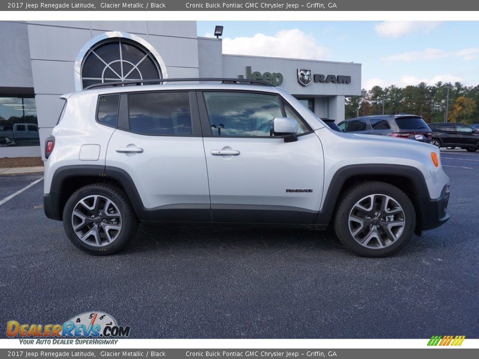 2017 Jeep Renegade Latitude Glacier Metallic / Black Photo #8