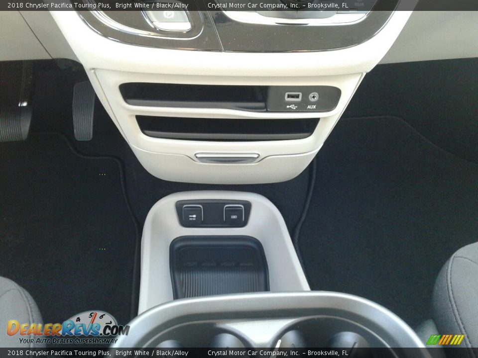 2018 Chrysler Pacifica Touring Plus Bright White / Black/Alloy Photo #18