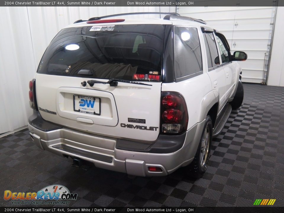 2004 Chevrolet TrailBlazer LT 4x4 Summit White / Dark Pewter Photo #10