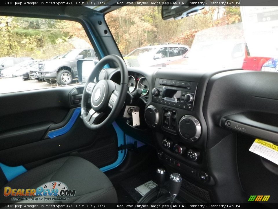 2018 Jeep Wrangler Unlimited Sport 4x4 Chief Blue / Black Photo #11