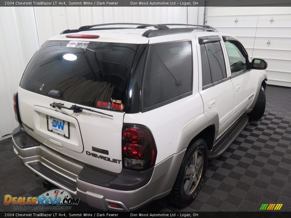 2004 Chevrolet TrailBlazer LT 4x4 Summit White / Dark Pewter Photo #11