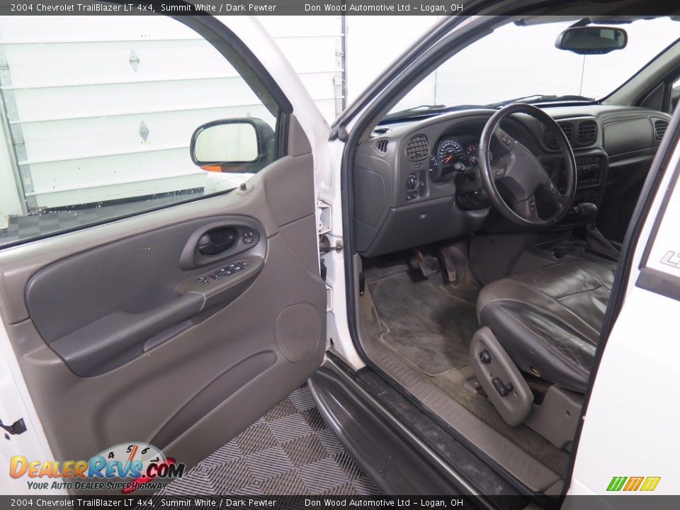2004 Chevrolet TrailBlazer LT 4x4 Summit White / Dark Pewter Photo #23