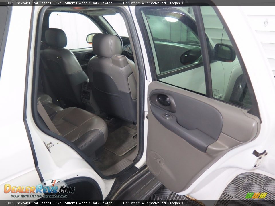 2004 Chevrolet TrailBlazer LT 4x4 Summit White / Dark Pewter Photo #25