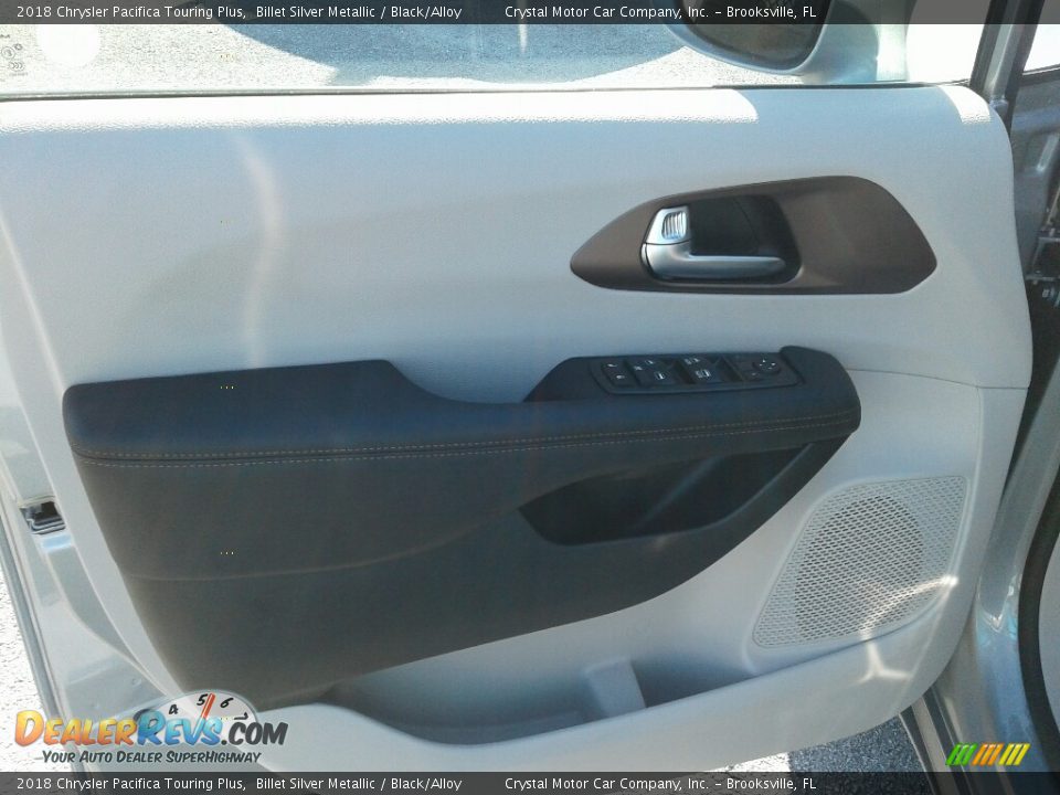 2018 Chrysler Pacifica Touring Plus Billet Silver Metallic / Black/Alloy Photo #19