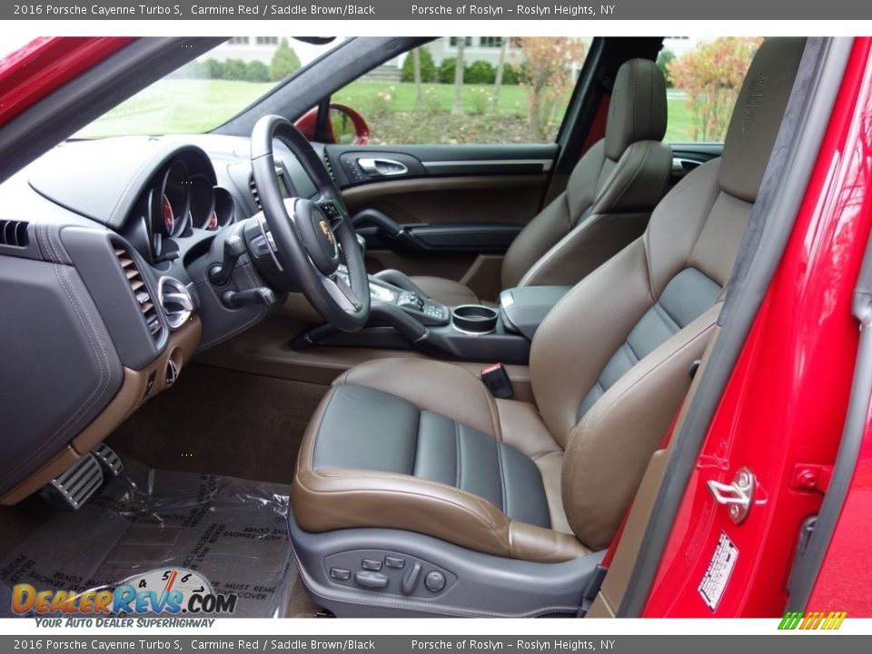 Front Seat of 2016 Porsche Cayenne Turbo S Photo #24