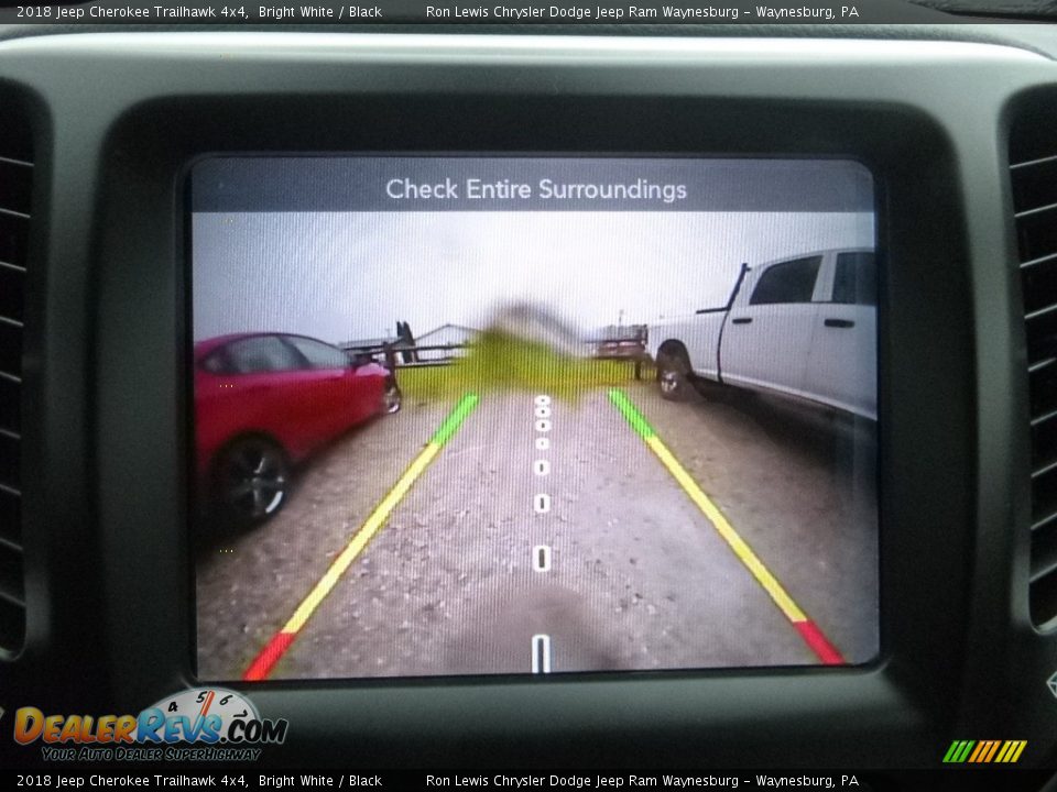 2018 Jeep Cherokee Trailhawk 4x4 Bright White / Black Photo #17