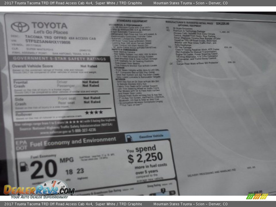 2017 Toyota Tacoma TRD Off Road Access Cab 4x4 Super White / TRD Graphite Photo #10