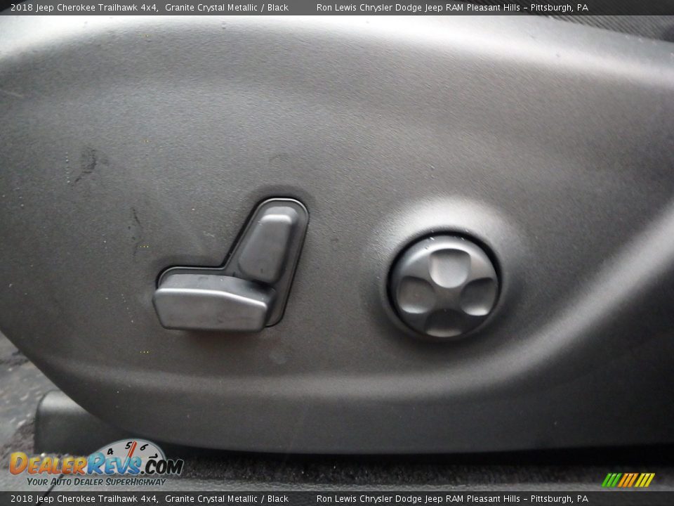 2018 Jeep Cherokee Trailhawk 4x4 Granite Crystal Metallic / Black Photo #15