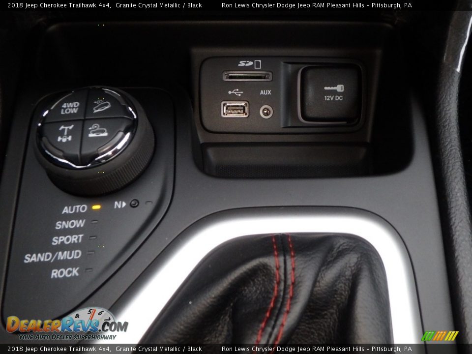 2018 Jeep Cherokee Trailhawk 4x4 Granite Crystal Metallic / Black Photo #19