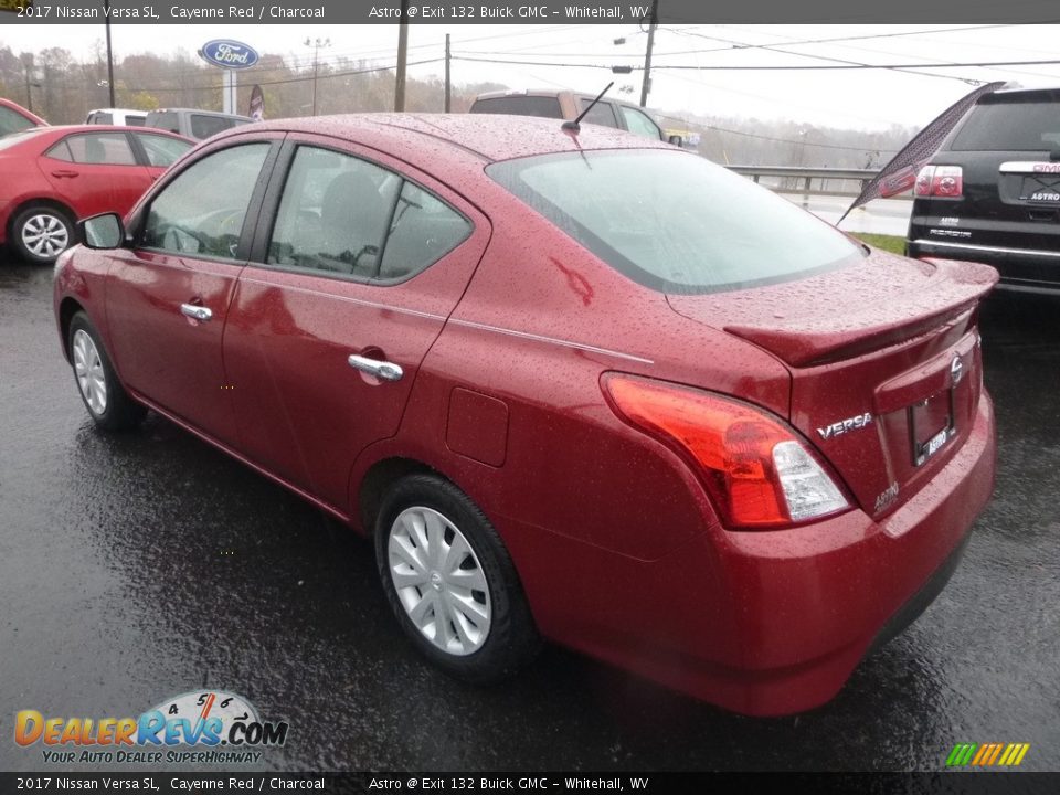 2017 Nissan Versa SL Cayenne Red / Charcoal Photo #6