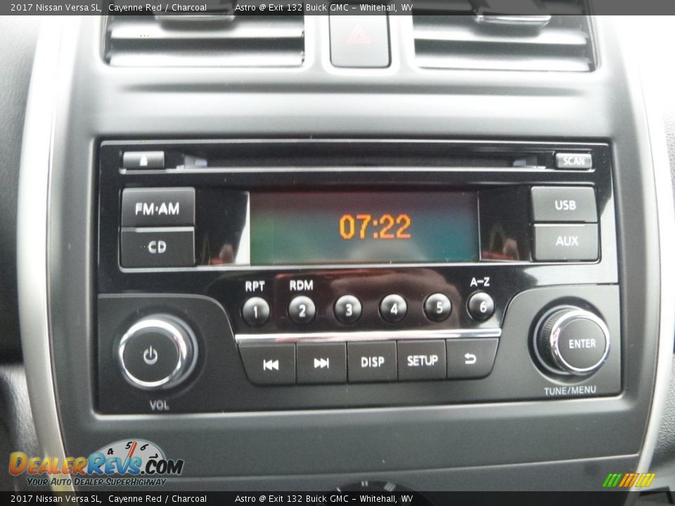 2017 Nissan Versa SL Cayenne Red / Charcoal Photo #17