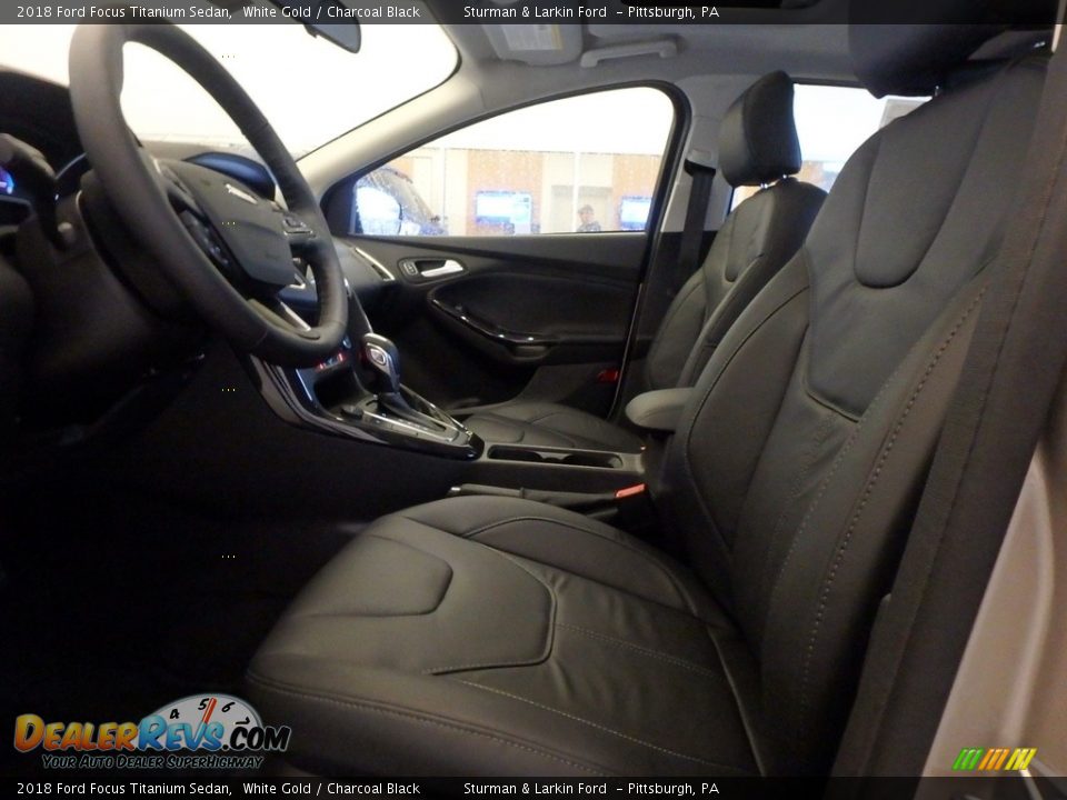 Front Seat of 2018 Ford Focus Titanium Sedan Photo #6