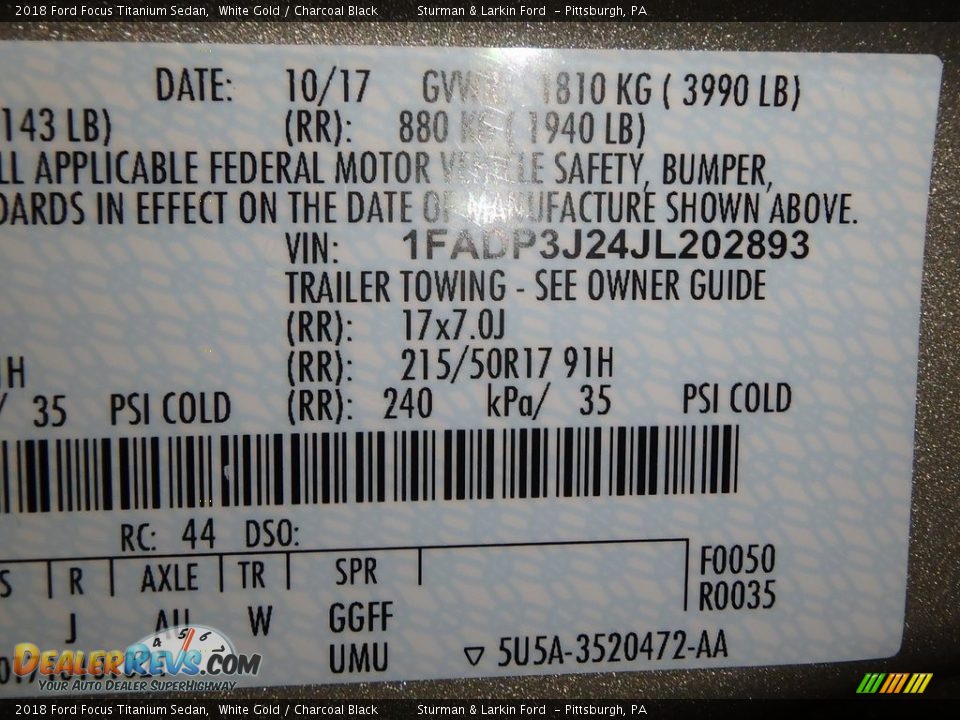 2018 Ford Focus Titanium Sedan White Gold / Charcoal Black Photo #10