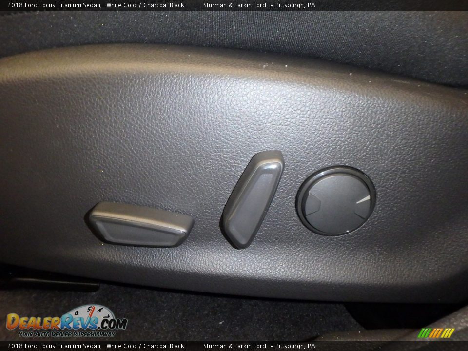 2018 Ford Focus Titanium Sedan White Gold / Charcoal Black Photo #11