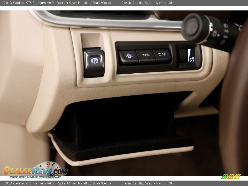 2013 Cadillac XTS Premium AWD Radiant Silver Metallic / Shale/Cocoa Photo #5