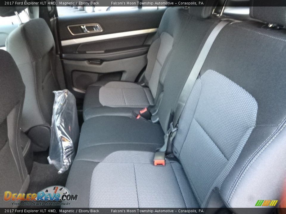 2017 Ford Explorer XLT 4WD Magnetic / Ebony Black Photo #8