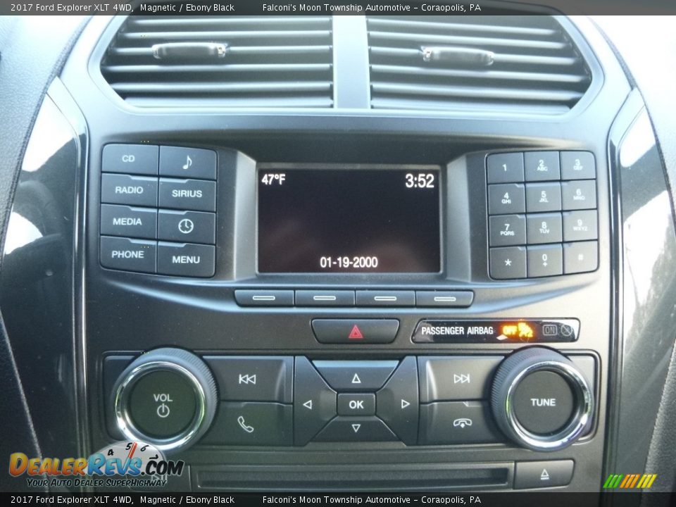 2017 Ford Explorer XLT 4WD Magnetic / Ebony Black Photo #14