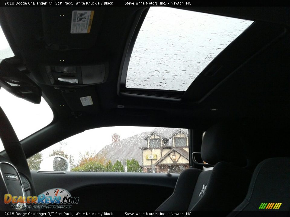 2018 Dodge Challenger R/T Scat Pack White Knuckle / Black Photo #27