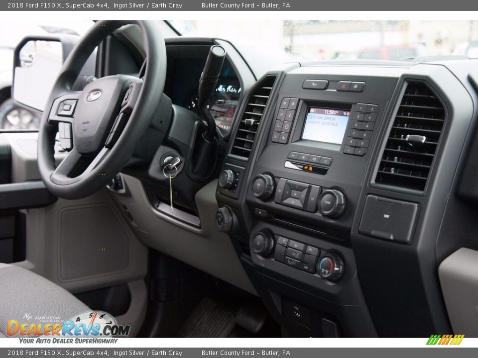 2018 Ford F150 XL SuperCab 4x4 Ingot Silver / Earth Gray Photo #10