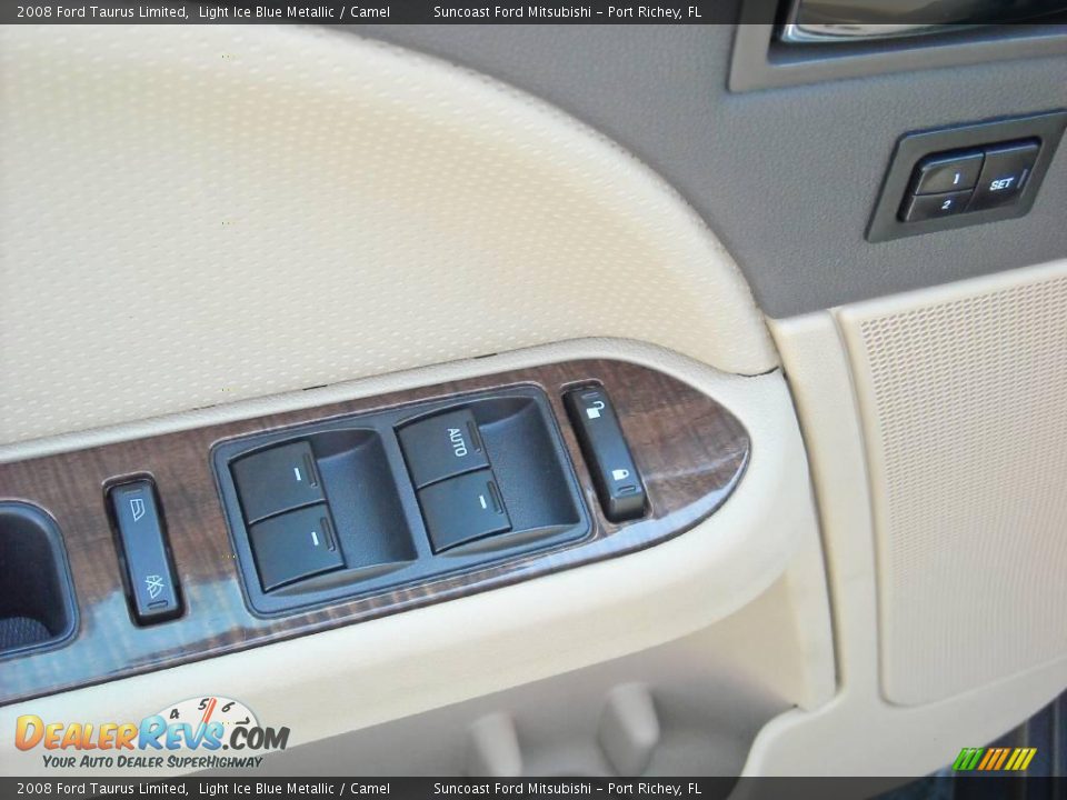 2008 Ford Taurus Limited Light Ice Blue Metallic / Camel Photo #15